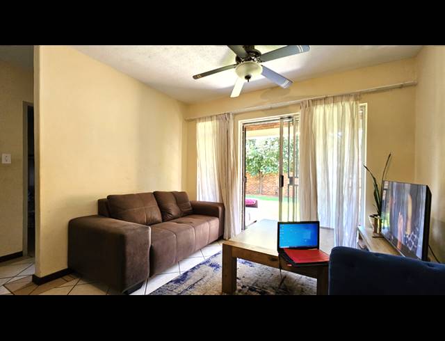 2 BEDROOM APARTMENT FOR SALE IN MOOIKLOOF RIDGE
